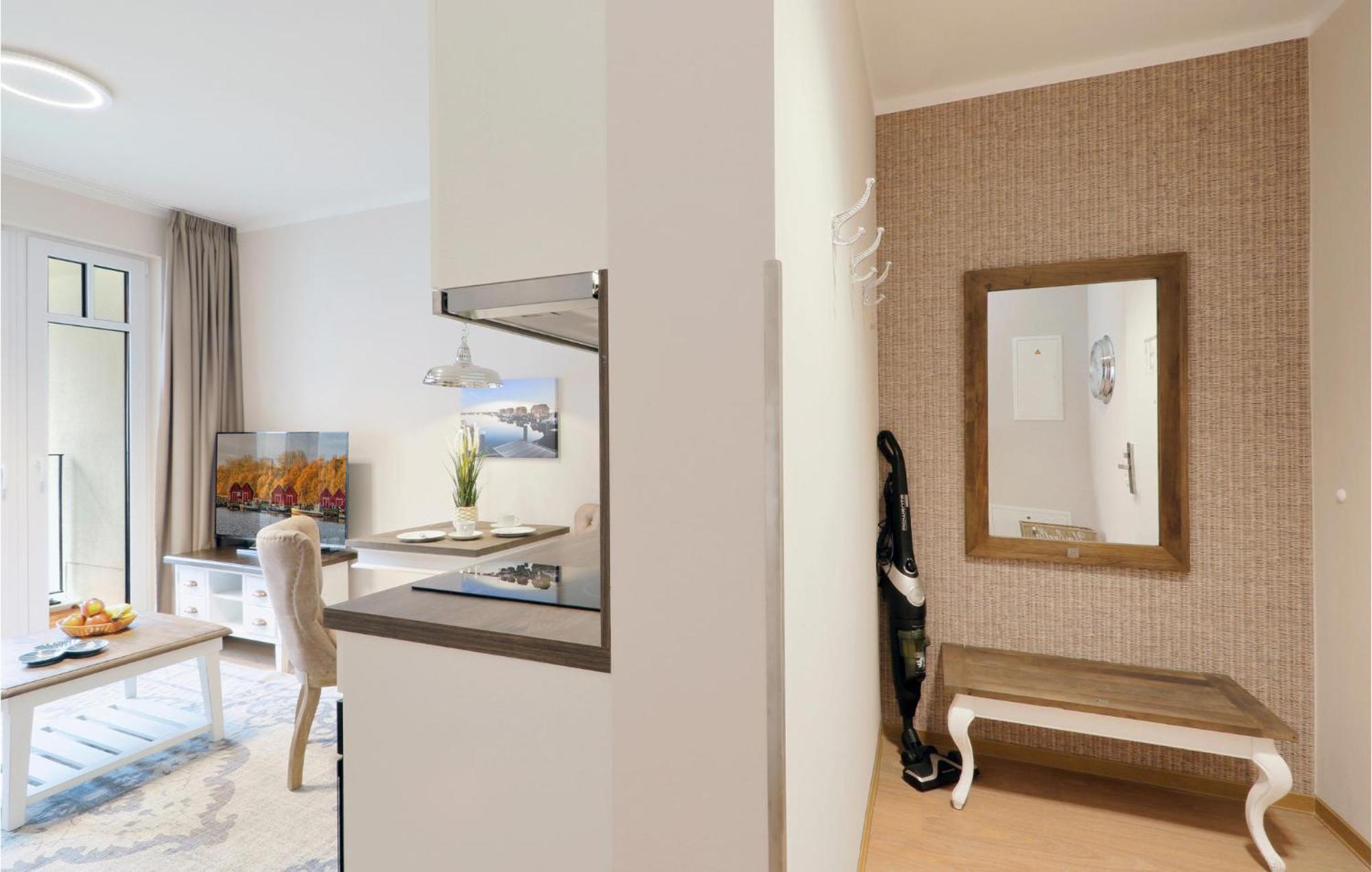 Beautiful apartment in Ostseebad Boltenhagen with 1 Bedrooms, Sauna&WiFi Buitenkant foto